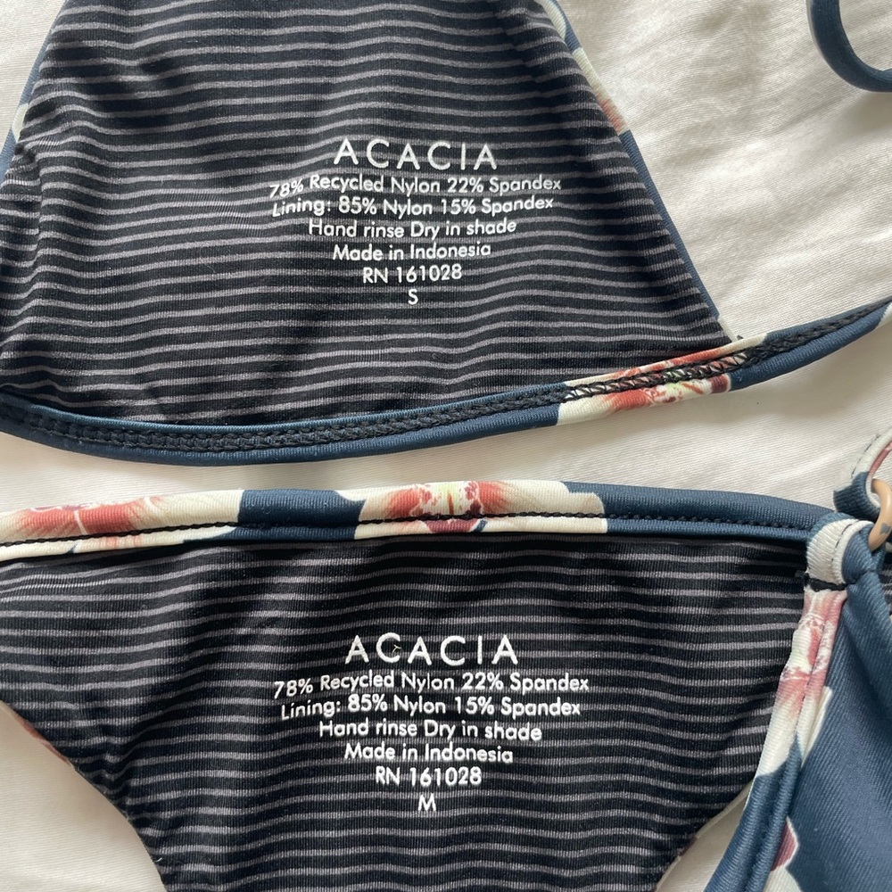 acacia isle set - Picture 2 of 2